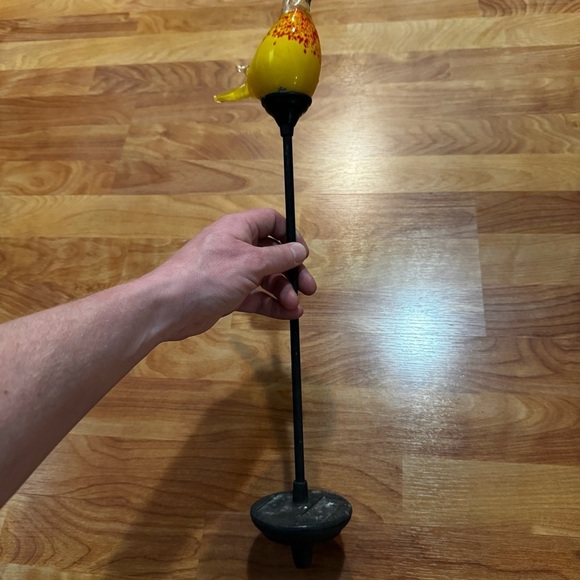 Yellow And Red Hand Blown Glass Bird 5” x 3” - Light Up Lawn Ornament? - Picture 10 of 16